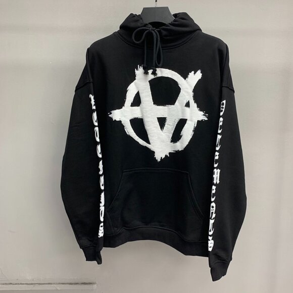 Vetements Black Printed Sweatshirt - Picture 1 of 9